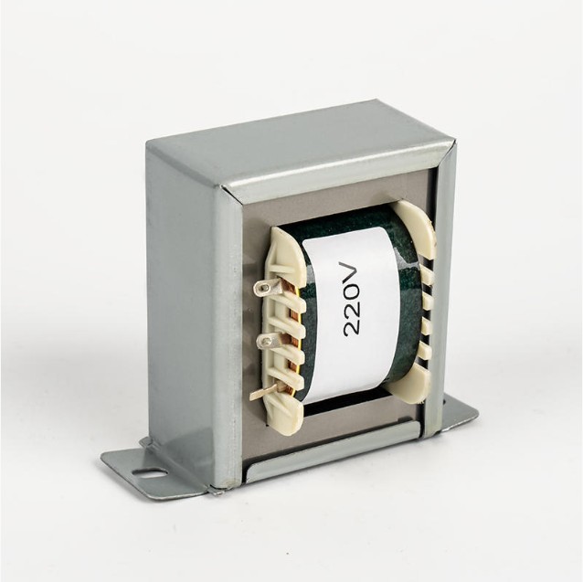 Hvorfor har Power Transformer fremragende effektkonverteringsevner?